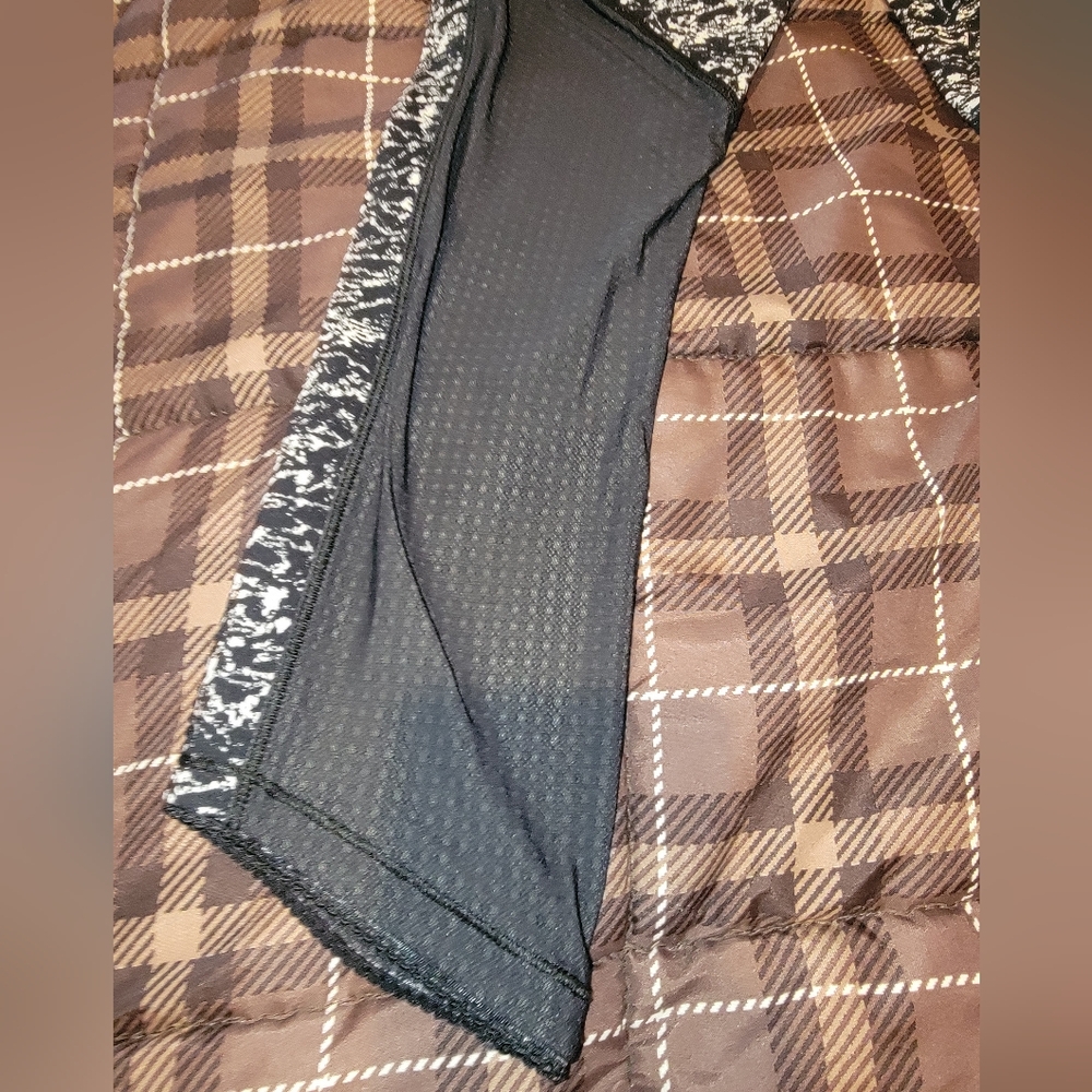 Lululemon leggings - Picture 4 of 5